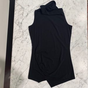 Stylish Sleeveless Athletic Top